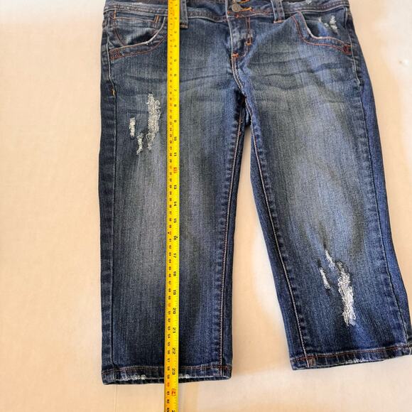 Decree Denim Shorts Jorts Capri Pants Ladies Juniors 9 Distressed Destroyed - Picture 7 of 11